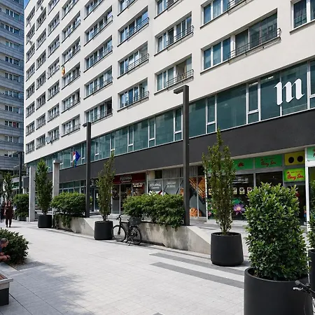 Moniuszki Boutique Center * Warschau